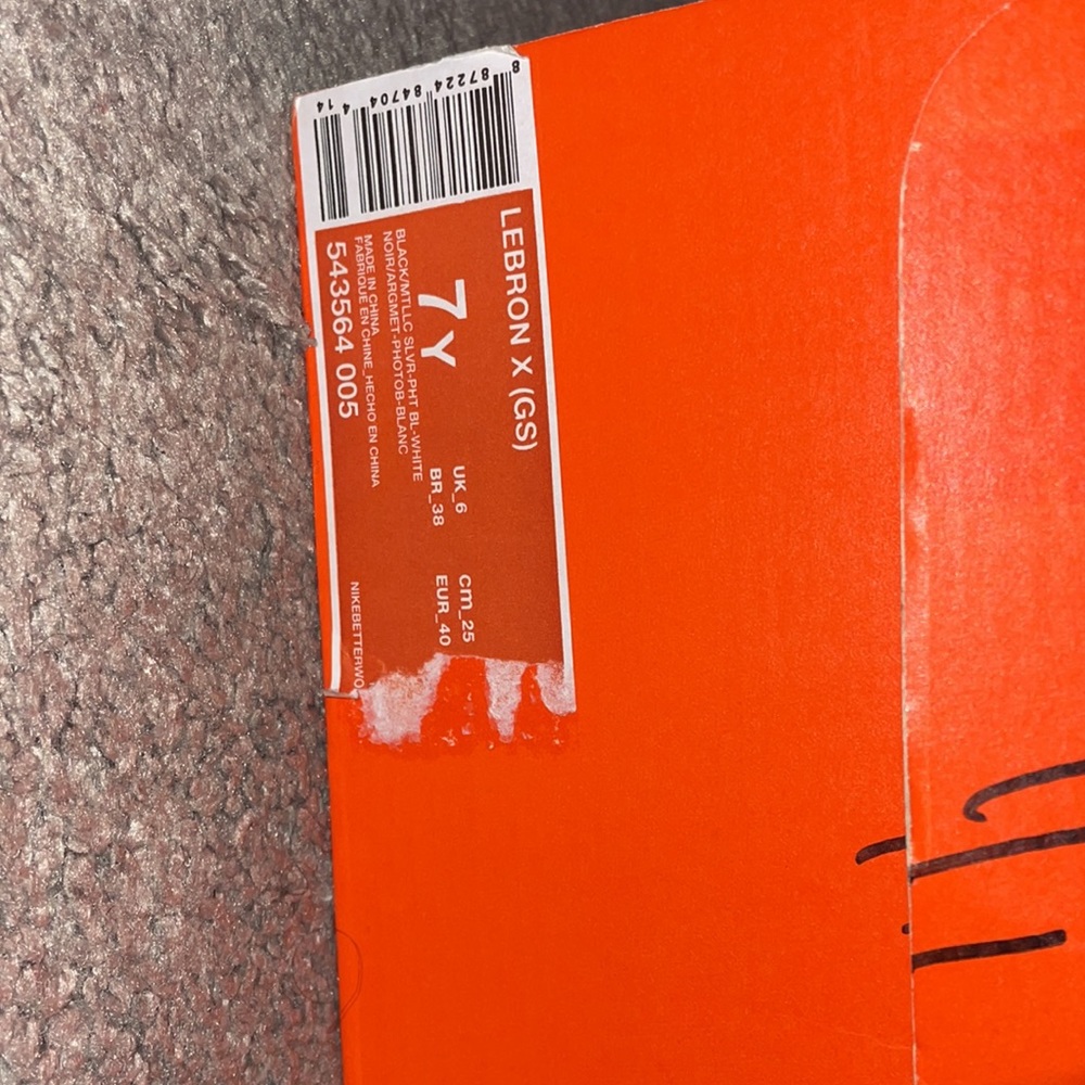 I am selling Nike Lebron X (GS), A size 7y. - Picture 3 of 3